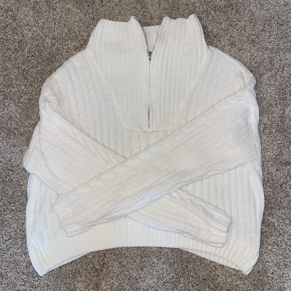 White cropped sweater from NY•LA